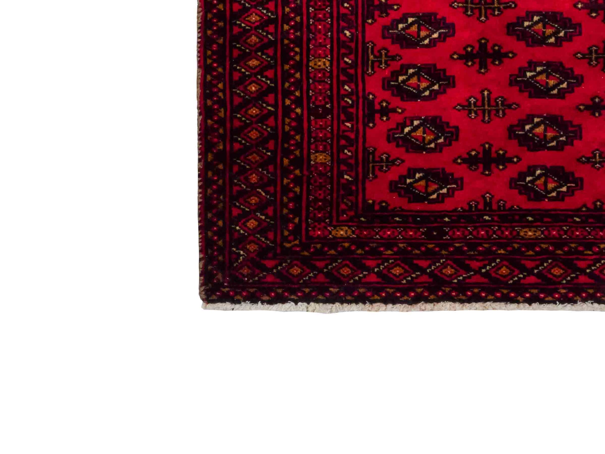 Handgeknüpfter Vintage Turkaman Nomadenteppich von Khademi aus Wolle, rot. Bukhara Allover-Design. Von Hand geknüpft in Iran. Größe: 110 cm x 50 cm. Teppichnummer: DB3-1012. Verkauf durch Jupiter Intl.