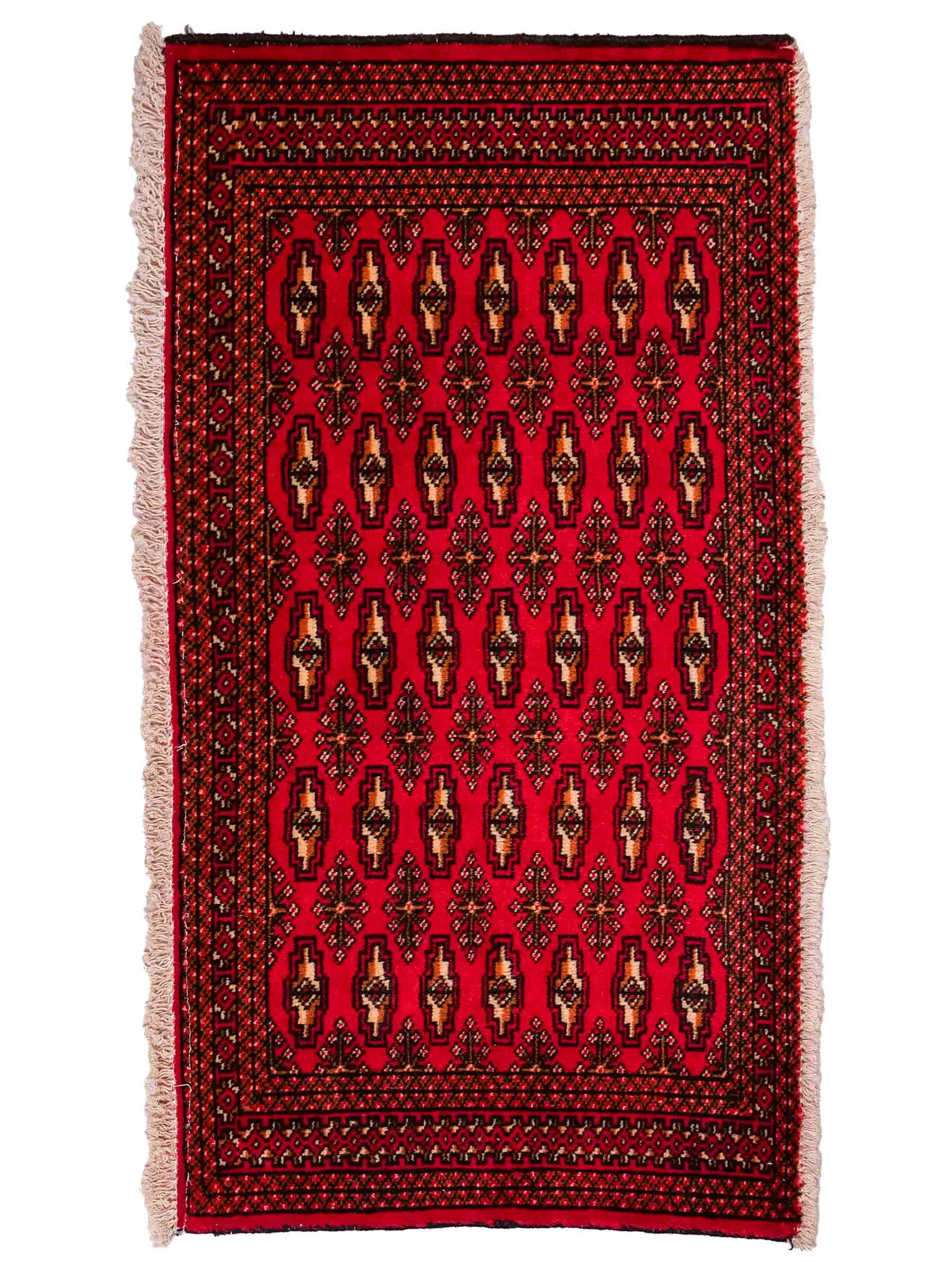 Handgeknüpfter Vintage Turkaman Nomadenteppich von Khademi aus Wolle, rot. Bukhara Allover-Design. Von Hand geknüpft in Iran. Größe: 125 cm x 62 cm. Teppichnummer: DB3-1010. Verkauf durch Jupiter Intl.