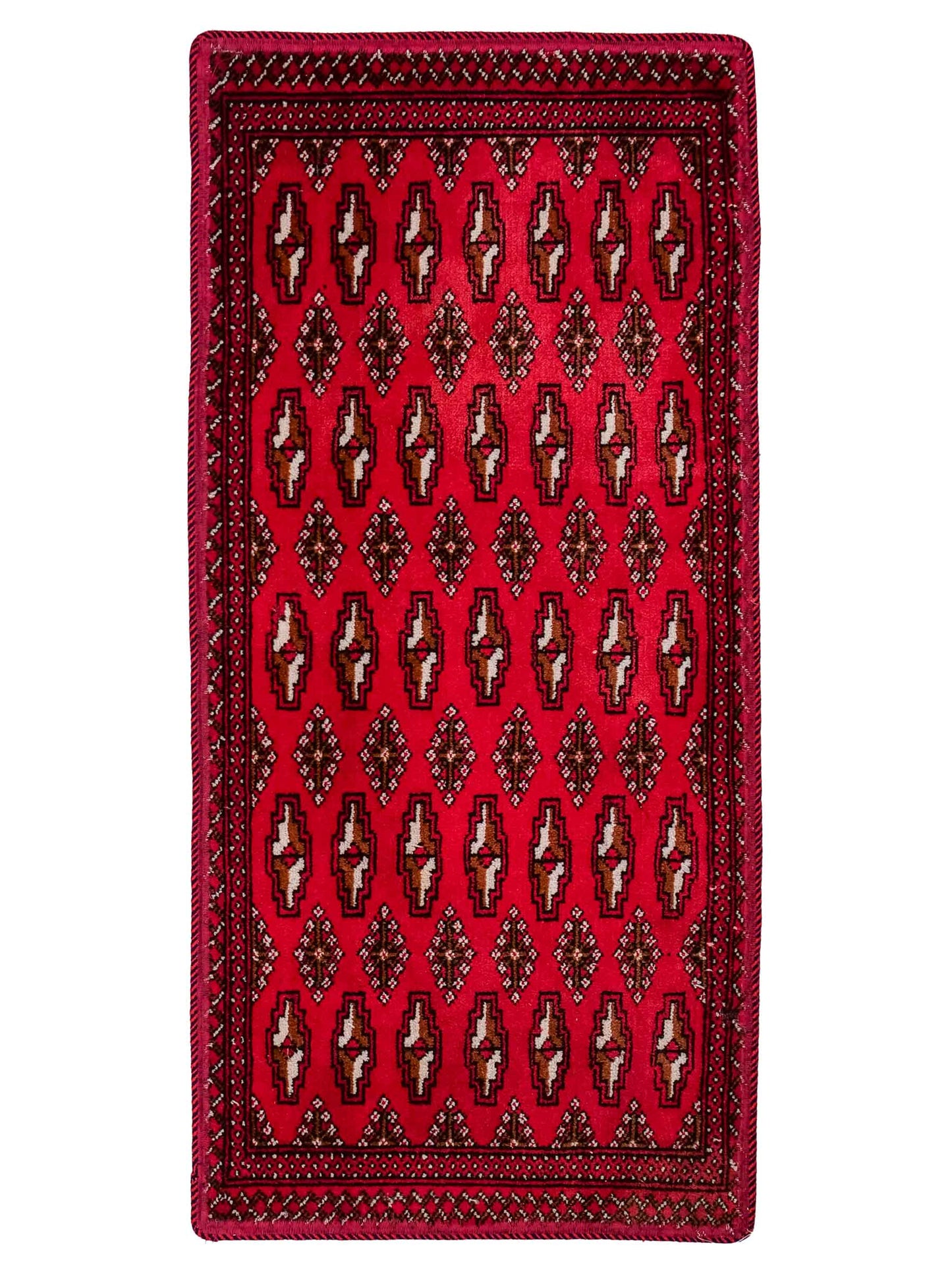 Handgeknüpfter Vintage Turkaman Nomadenteppich von Khademi aus Wolle, rot. Bukhara Allover-Design. Von Hand geknüpft in Iran. Größe: 120 cm x 55 cm. Teppichnummer: DB3-1031. Verkauf durch Jupiter Intl.