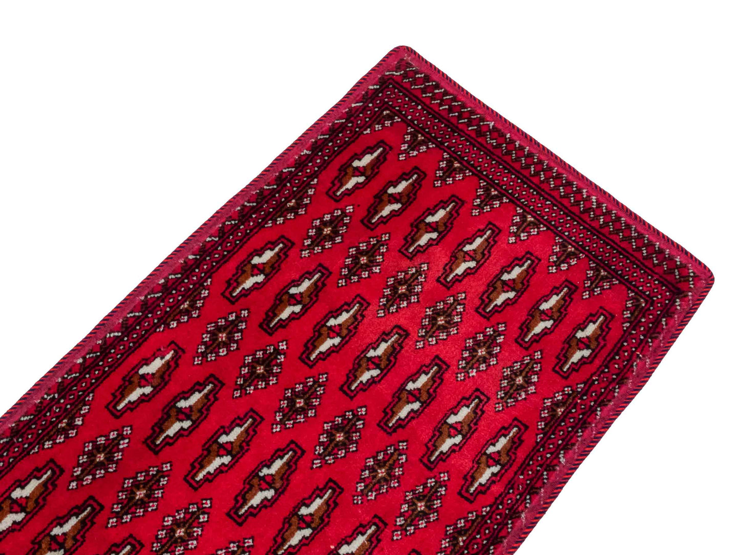 Handgeknüpfter Vintage Turkaman Nomadenteppich von Khademi aus Wolle, rot. Bukhara Allover-Design. Von Hand geknüpft in Iran. Größe: 120 cm x 55 cm. Teppichnummer: DB3-1031. Verkauf durch Jupiter Intl.
