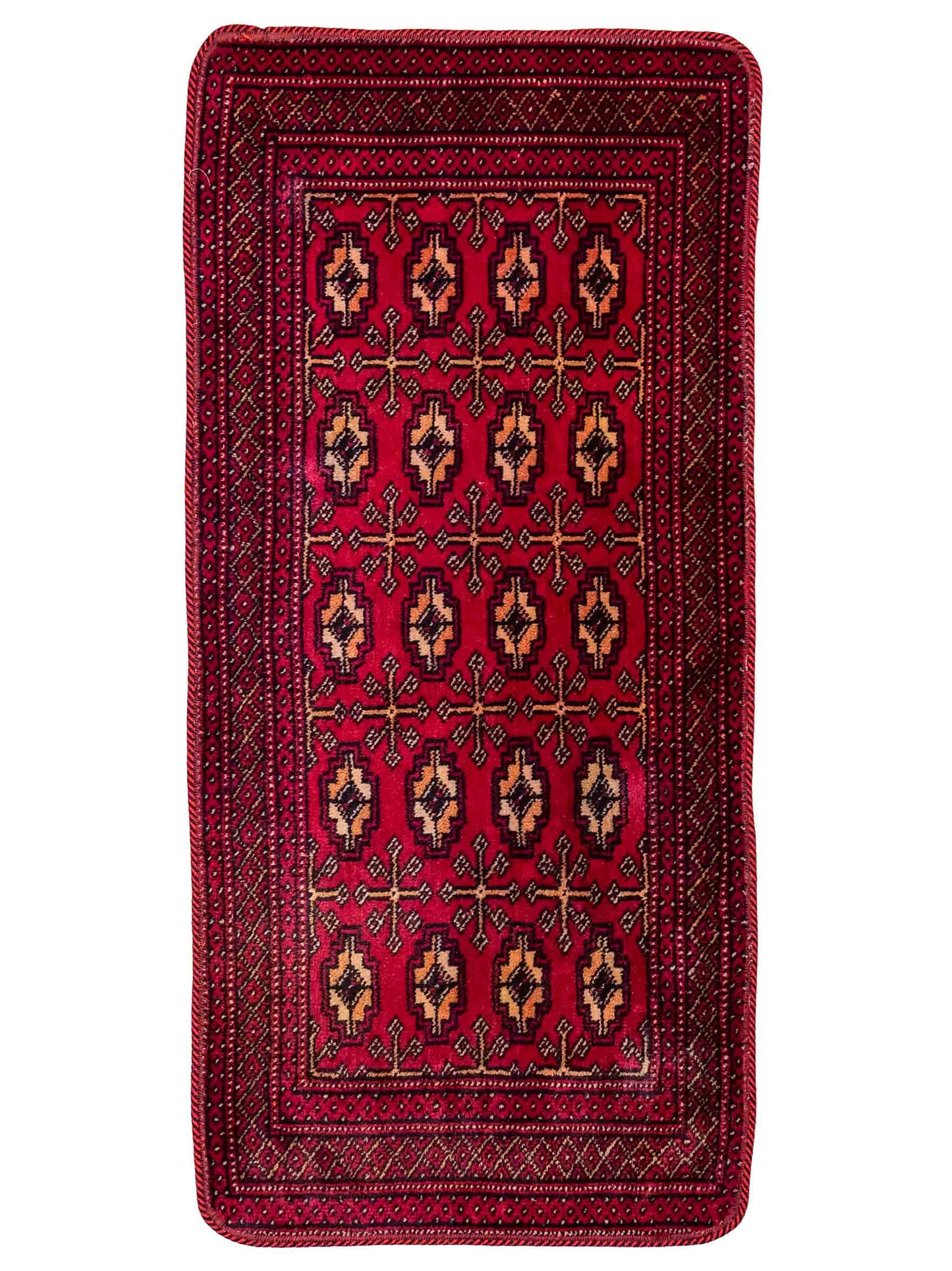 Handgeknüpfter Vintage Turkaman Nomadenteppich von Khademi aus Wolle, rot. Bukhara Allover-Design. Von Hand geknüpft in Iran. Größe: 125 cm x 57 cm. Teppichnummer: DB3-1023. Verkauf durch Jupiter Intl.