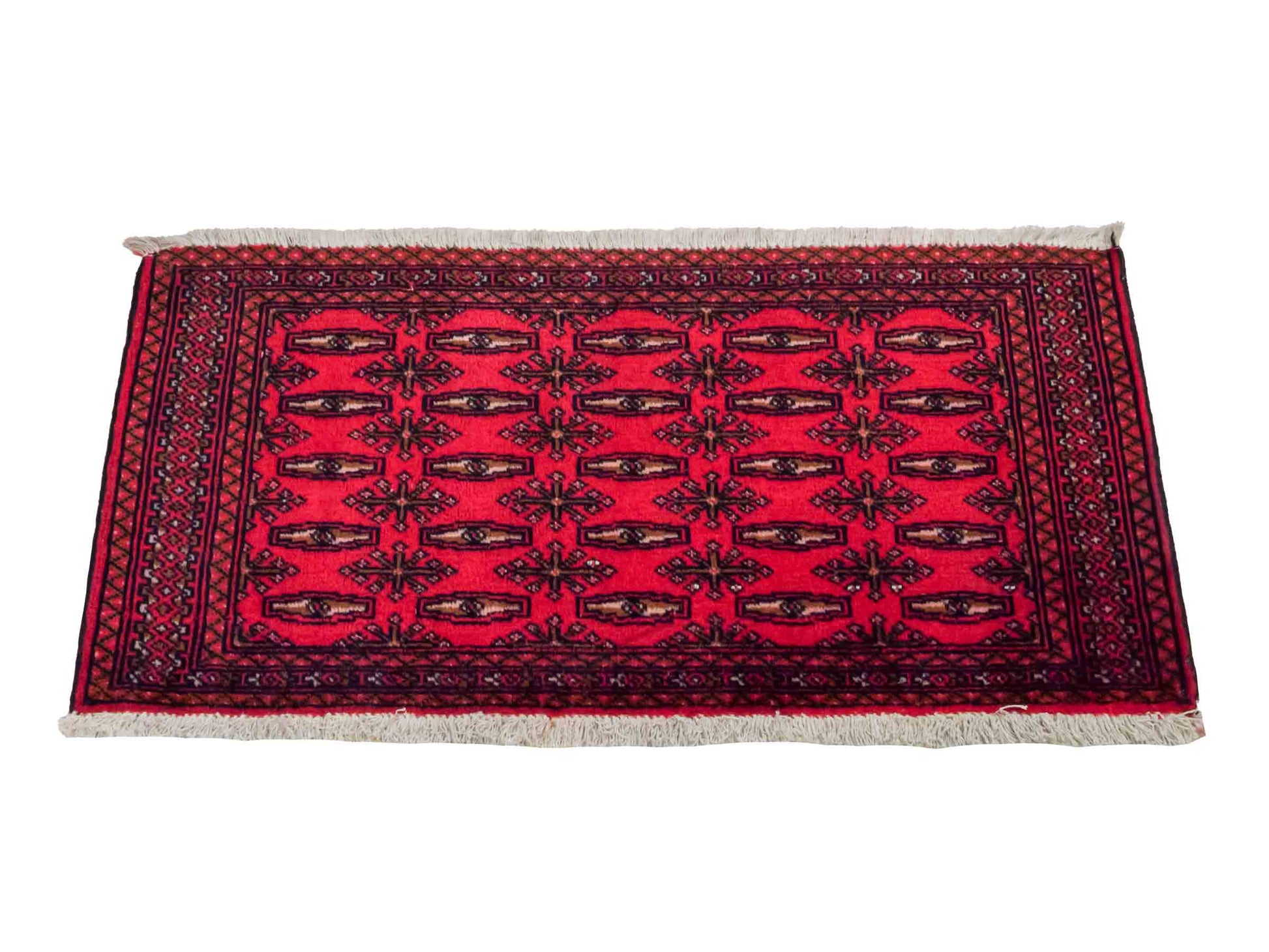 Handgeknüpfter Vintage Turkaman Nomadenteppich von Khademi aus Wolle, rot. Bukhara Allover-Design. Von Hand geknüpft in Iran. Größe: 115 cm x 50 cm. Teppichnummer: DB3-1013. Verkauf durch Jupiter Intl.