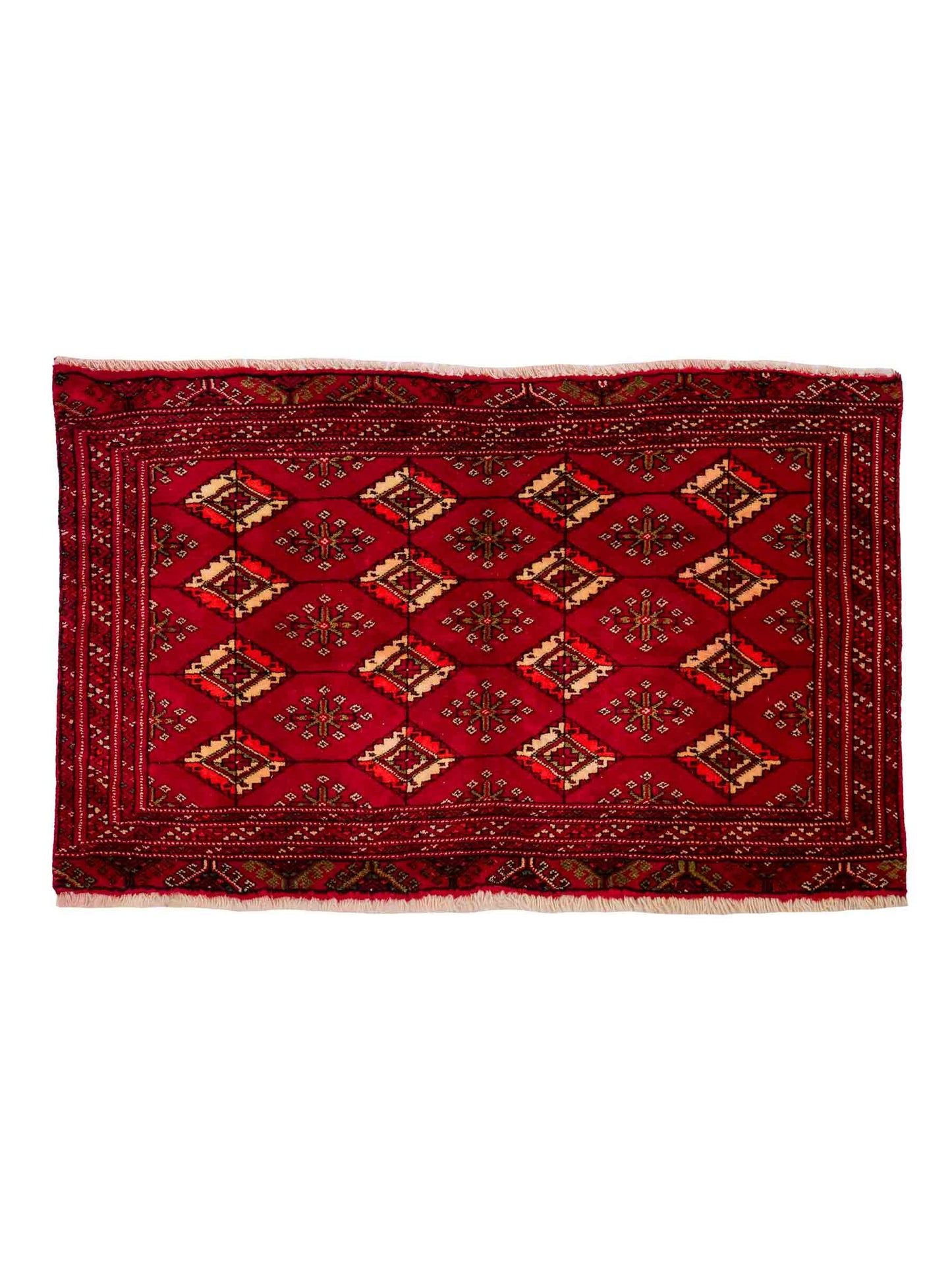 Handgeknüpfter Vintage Turkaman Nomadenteppich von Khademi aus Wolle, rot. Bukhara Allover-Design. Von Hand geknüpft in Iran. Größe: 55 cm x 115 cm. Teppichnummer: DB3-1014. Verkauf durch Jupiter Intl.