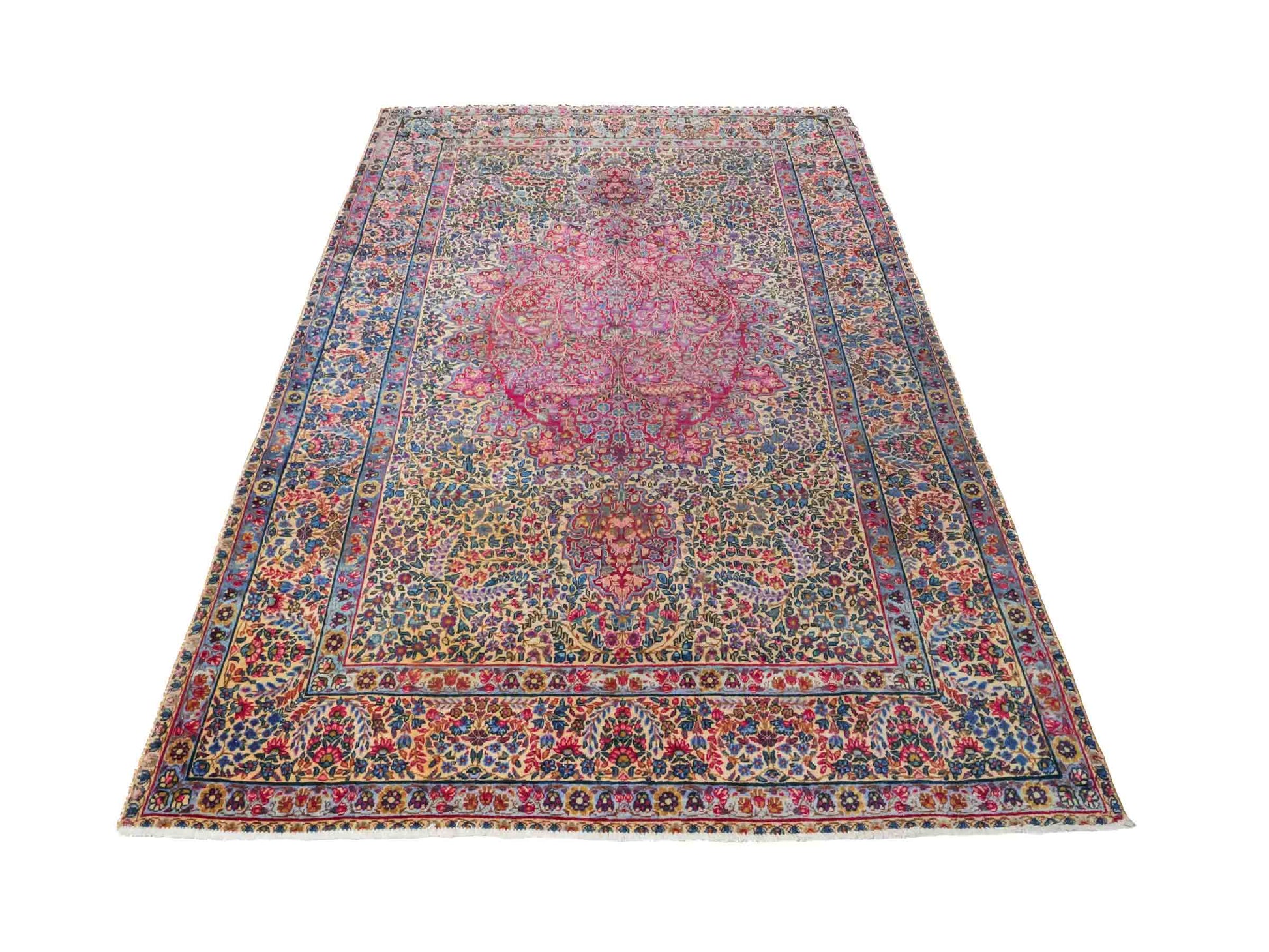 Antiker, handgeknüpfter Kerman Perserteppich aus Wolle. Größe: 223 x 143 cm. Klassisch-persischer Orientteppich mit floralem Medaillon, Cremeweiß-Rot. Teppichnummer: RB3-1108. Made in Iran / Persia – Vertrieb durch JUPITER Intl