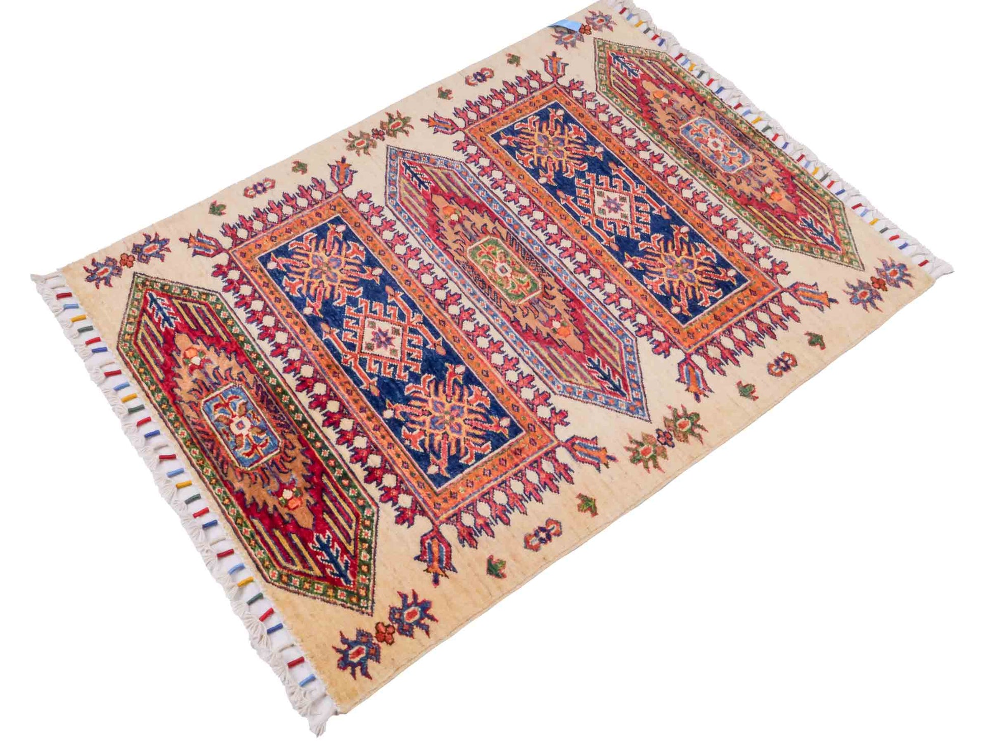 Handgeknüpfter Arijana Orientteppich von Khademi aus Wolle, beige, rot. Geometrisches Design. Traditionell von Hand geknüpft in Afghanistan. Größe: 120 cm x 90 cm. Teppichnummer: SB3-1025. Verkauf durch Jupiter Intl.
