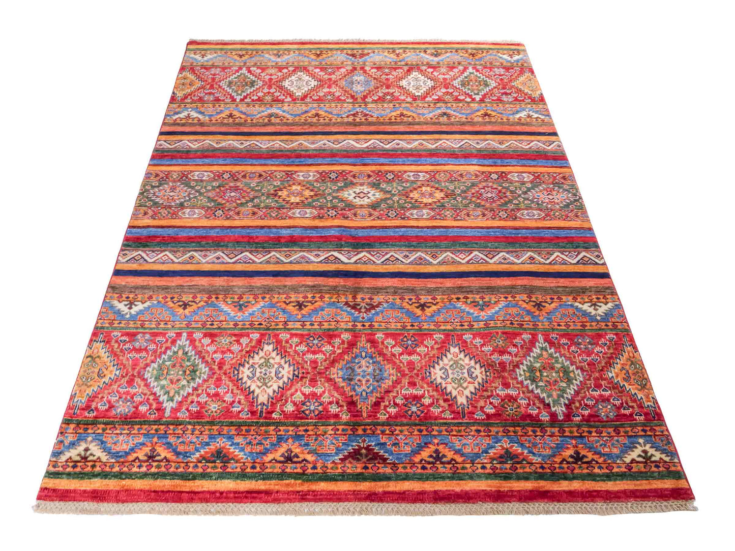 Handgeknüpfter Arijana Shaal Orientteppich von Khademi aus Wolle, rot, geometrisch-gestreift. Traditionell von Hand geknüpft in Afghanistan. Größe: 206 cm x 156 cm. Teppichnummer: SB3-1115. Verkauf durch Jupiter Intl.