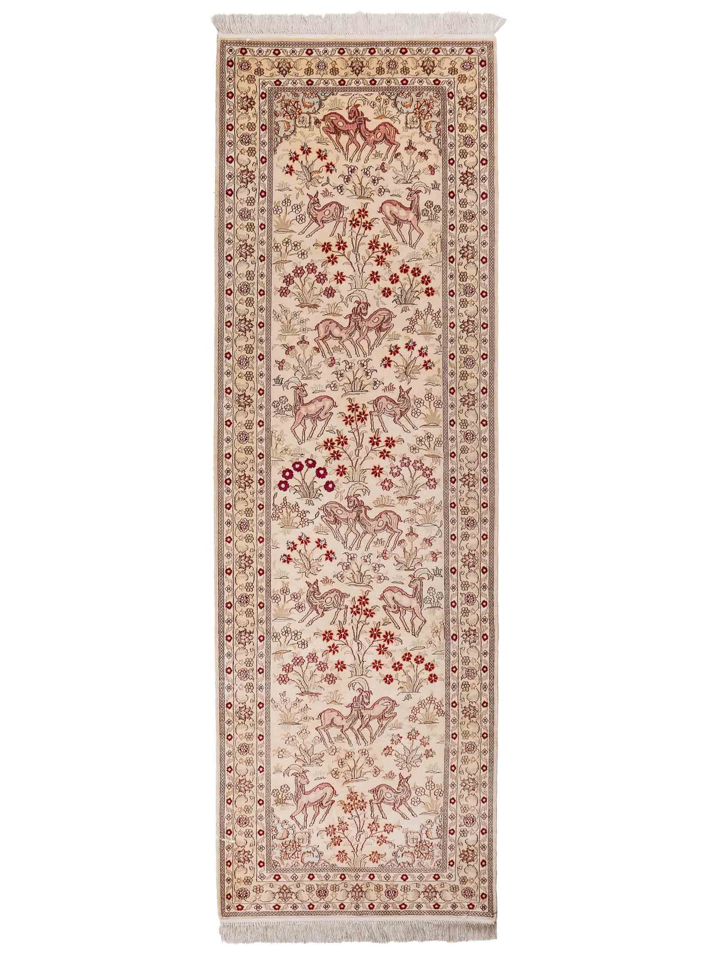 Handgeknüpfter Art Hereke Läufer-Seidenteppich von Khademi aus gesponnener Seide, cremeweiß. Chinesischer Teppich mit Allover-Motiv. Orientteppich, von Hand geknüpft in China. Größe: 245 cm x 79 cm. Teppichnummer: SB3-1165 | Jupiter Intl.