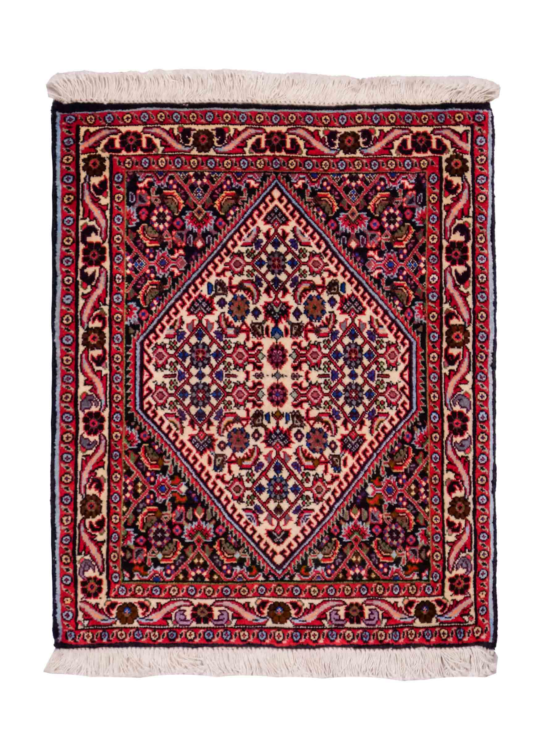Handgeknüpfter Bidjar Sandjan Perserteppich von Khademi aus Wolle, mehrfarbig. Kurdischer Dorfteppich mit geometrischem Medaillon. Von Hand geknüpft in Iran. Größe: 60 cm x 50 cm. Teppichnummer: DB3-1053. Verkauf durch Jupiter Intl.