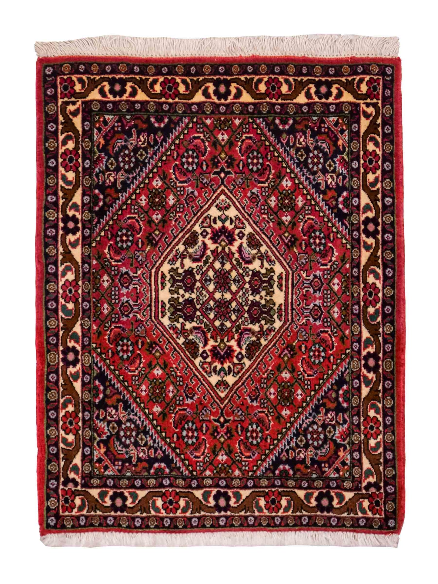 Handgeknüpfter Bidjar Sandjan Perserteppich von Khademi aus Wolle, rot. Kurdischer Dorfteppich mit geometrischem Medaillon. Von Hand geknüpft in Iran. Größe: 60 cm x 50 cm. Teppichnummer: DB3-1052. Verkauf durch Jupiter Intl.