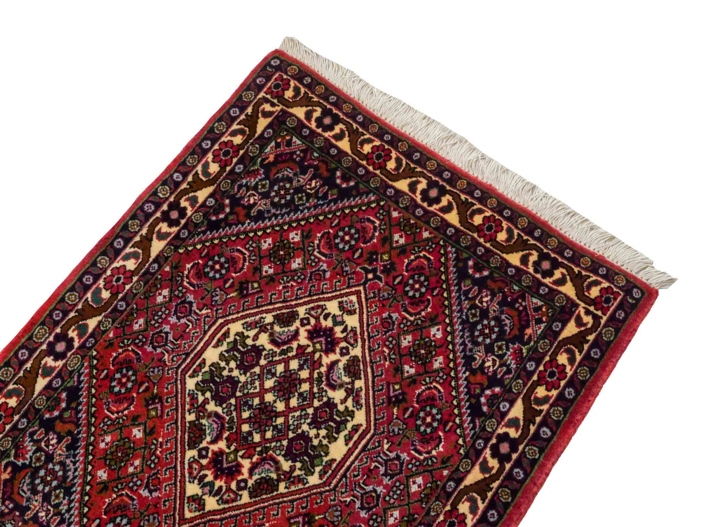 Handgeknüpfter Bidjar Sandjan Perserteppich von Khademi aus Wolle, rot. Kurdischer Dorfteppich mit geometrischem Medaillon. Von Hand geknüpft in Iran. Größe: 60 cm x 50 cm. Teppichnummer: DB3-1052. Verkauf durch Jupiter Intl.