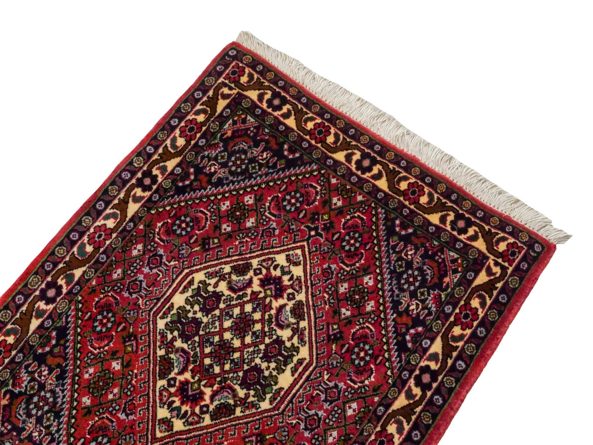 Handgeknüpfter Bidjar Sandjan Perserteppich von Khademi aus Wolle, rot. Kurdischer Dorfteppich mit geometrischem Medaillon. Von Hand geknüpft in Iran. Größe: 60 cm x 50 cm. Teppichnummer: DB3-1052. Verkauf durch Jupiter Intl.