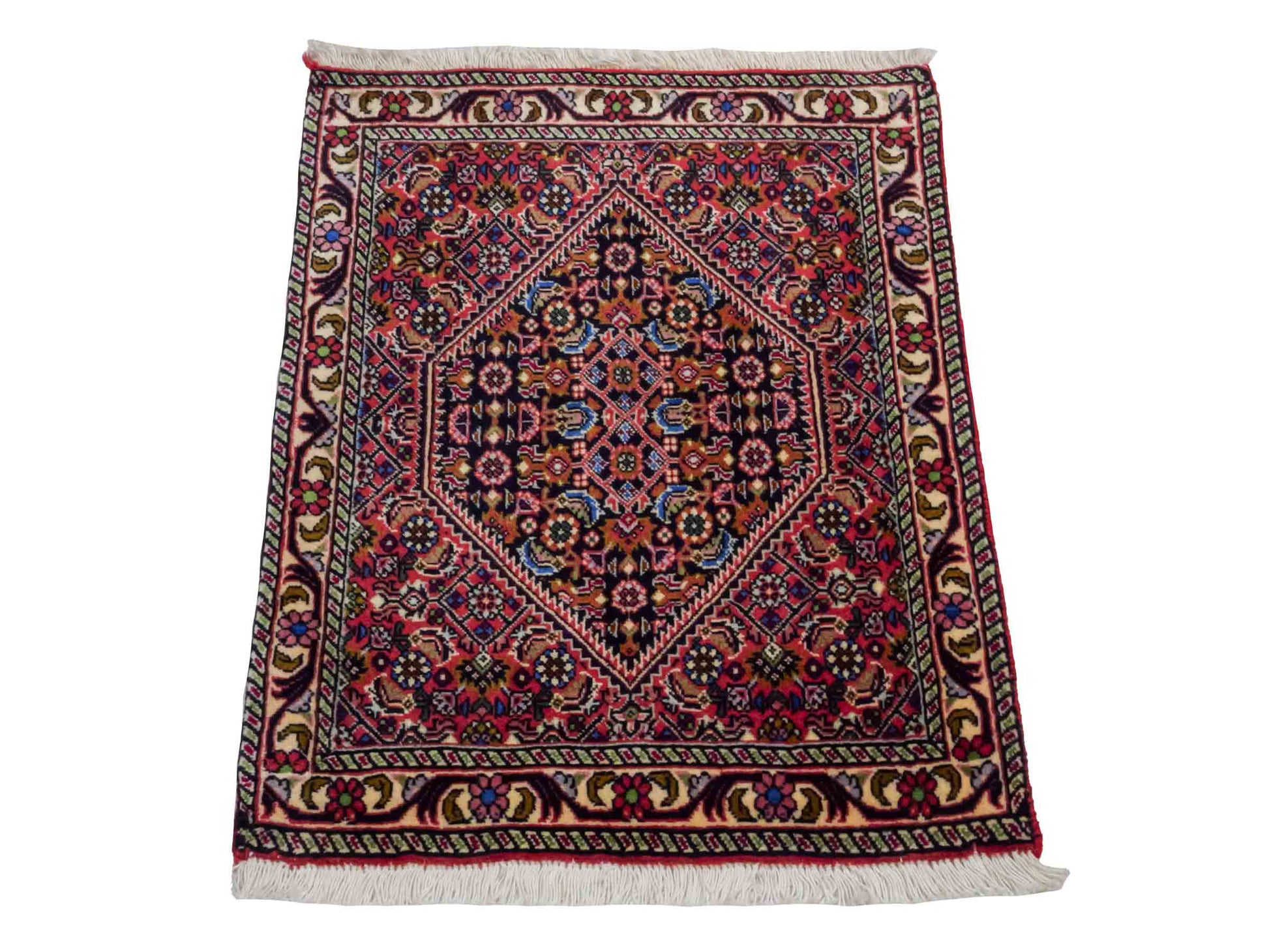 Handgeknüpfter Bidjar Sandjan Perserteppich von Khademi aus Wolle, mehrfarbig. Kurdischer Dorfteppich mit geometrischem Medaillon. Von Hand geknüpft in Iran. Größe: 60 cm x 50 cm. Teppichnummer: DB3-1055. Verkauf durch Jupiter Intl.
