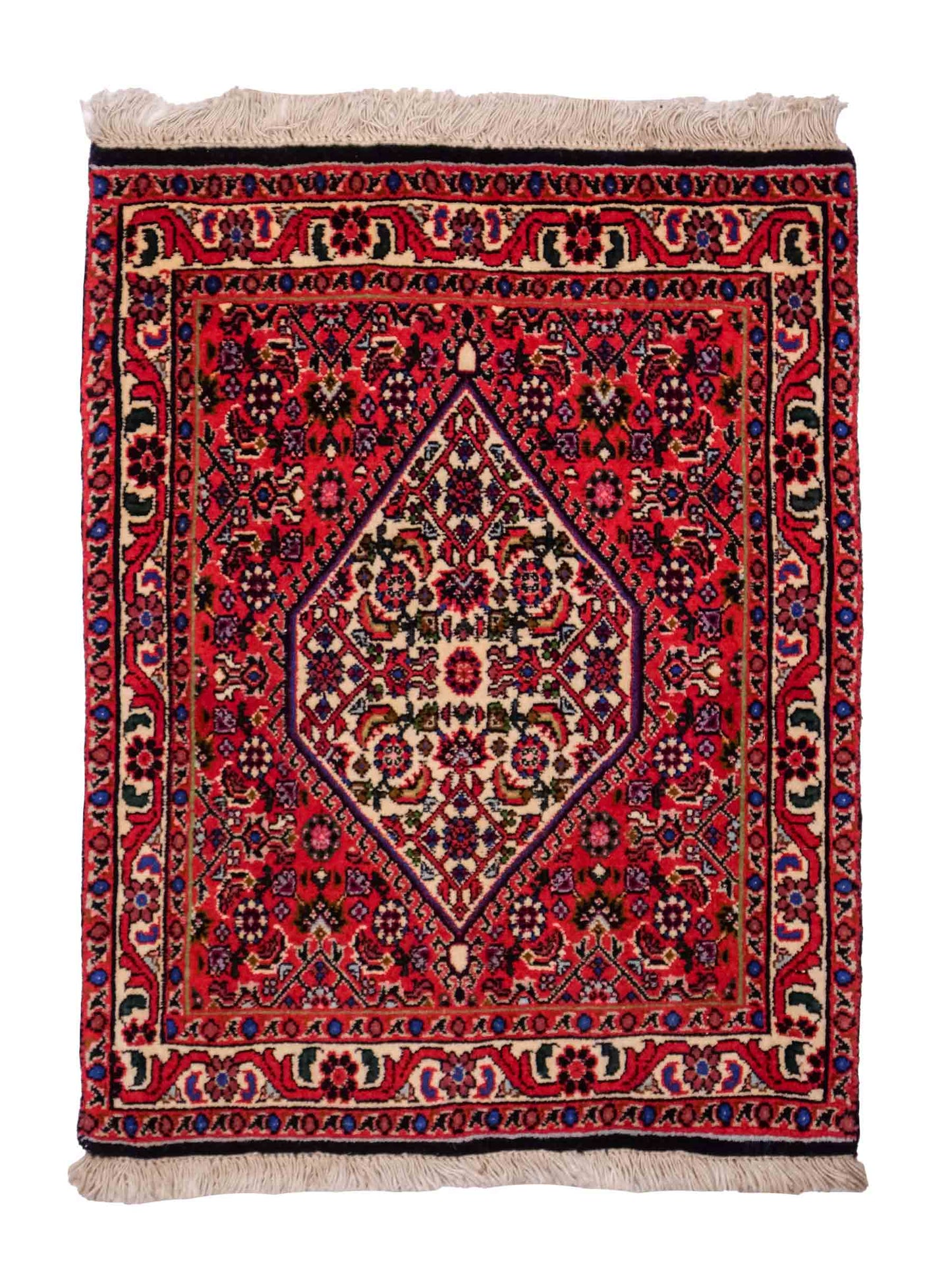 Handgeknüpfter Bidjar Sandjan Perserteppich von Khademi aus Wolle, rot. Kurdischer Dorfteppich mit geometrischem Medaillon. Von Hand geknüpft in Iran. Größe: 60 cm x 50 cm. Teppichnummer: DB3-1057. Verkauf durch Jupiter Intl.
