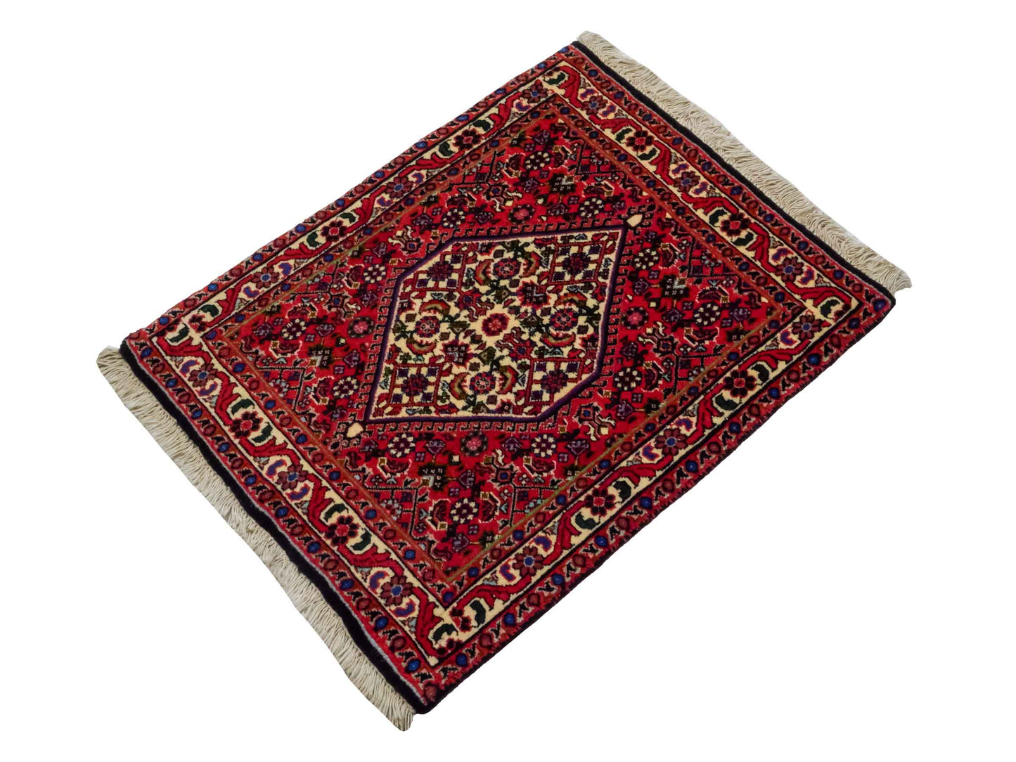 Handgeknüpfter Bidjar Sandjan Perserteppich von Khademi aus Wolle, rot. Kurdischer Dorfteppich mit geometrischem Medaillon. Von Hand geknüpft in Iran. Größe: 60 cm x 50 cm. Teppichnummer: DB3-1057. Verkauf durch Jupiter Intl.