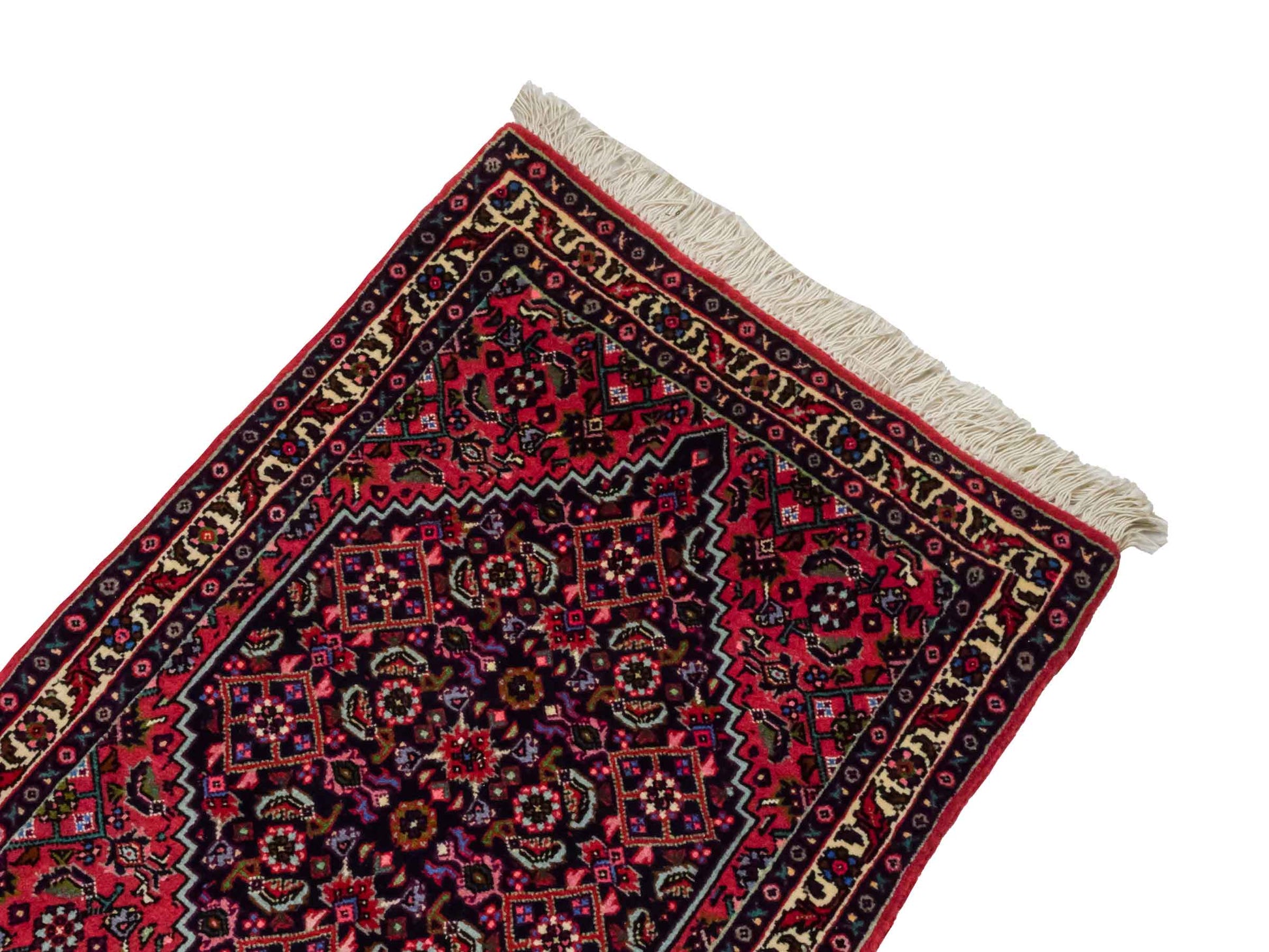 Handgeknüpfter Bidjar Sandjan Perserteppich von Khademi aus Wolle, rot. Kurdischer Dorfteppich mit geometrischem Medaillon. Von Hand geknüpft in Iran. Größe: 75 cm x 53 cm. Teppichnummer: DB3-1042. Verkauf durch Jupiter Intl.
