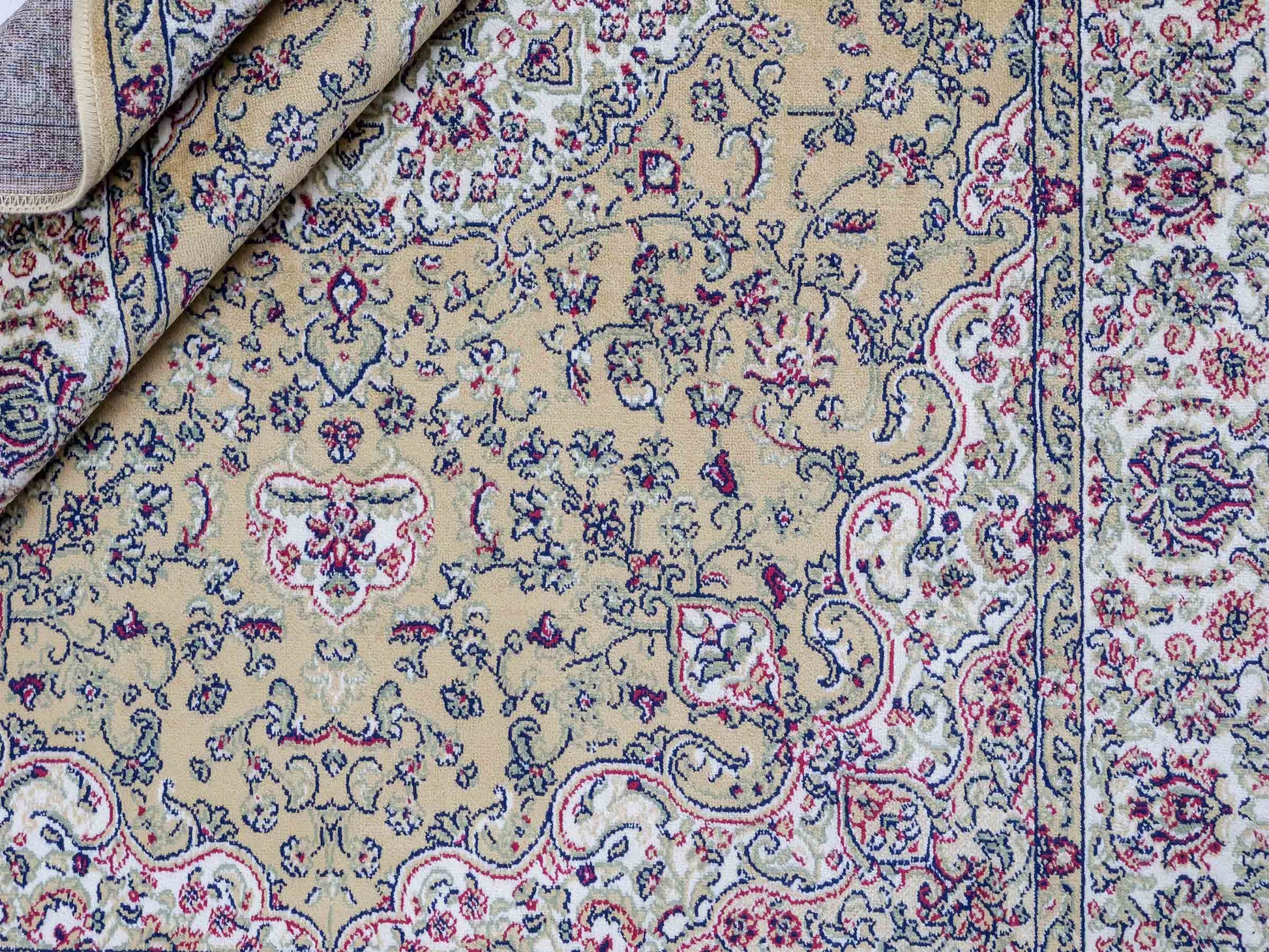 Belgischer, maschinell gefertigter Design Orientteppich aus Kunstseide, creme, beige. 139x97 cm. Verkauf durch Jupiter Intl.