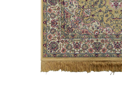 Belgischer, maschinell gefertigter Design Orientteppich aus Kunstseide, beige, creme. 140x98 cm. Verkauf durch Jupiter Intl.