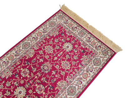 Belgischer, maschinell gefertigter Design Orientteppich aus Kunstseide, rot. 154x79 cm. Verkauf durch Jupiter Intl.