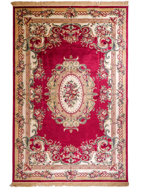Belgischer, maschinell gefertigter Design Orientteppich aus Kunstseide, rot. 275x185 cm. Verkauf durch Jupiter Intl.
