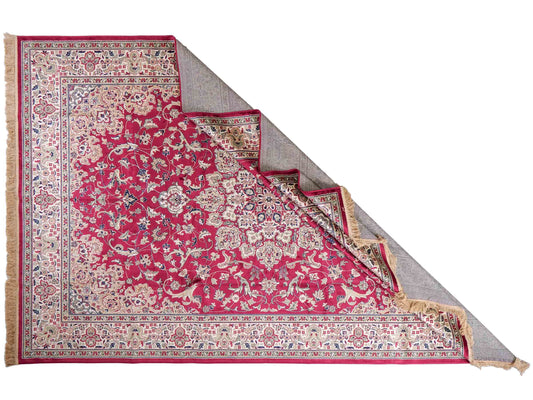 Belgischer, maschinell gefertigter Design Orientteppich aus Kunstseide, rot. 275x185 cm. Verkauf durch Jupiter Intl.