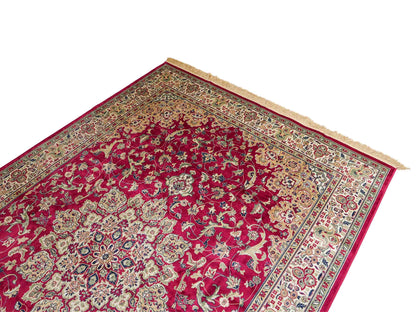 Belgischer, maschinell gefertigter Design Orientteppich aus Kunstseide, rot. 275x185 cm. Verkauf durch Jupiter Intl.