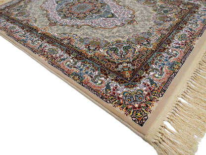 Extrem feiner, maschinell gefertigter Perserteppich, beige, grün, creme. 154x99 cm. Verkauf durch Jupiter Intl.