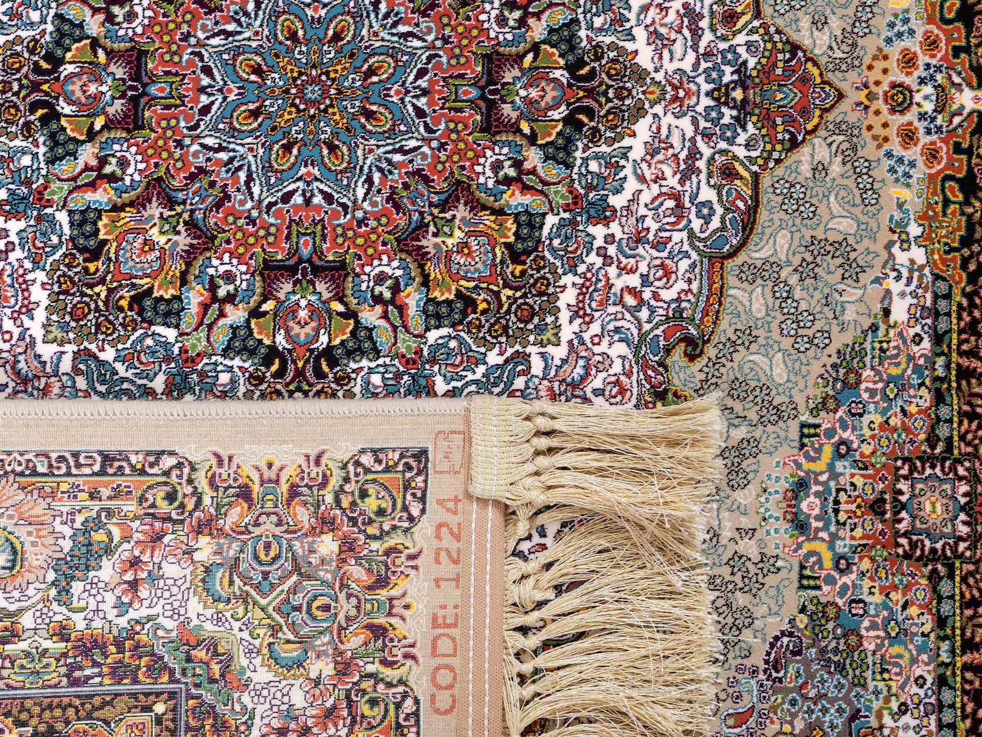 Extrem feiner, maschinell gefertigter Perserteppich, beige, grün, creme. 154x99 cm. Verkauf durch Jupiter Intl.