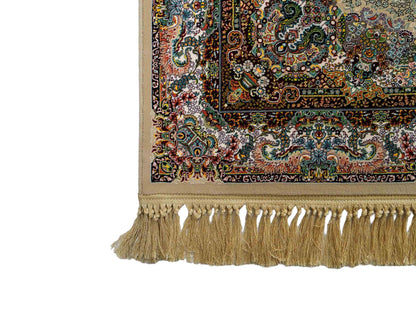 Extrem feiner, maschinell gefertigter Perserteppich, beige, grün, creme. 154x99 cm. Verkauf durch Jupiter Intl.