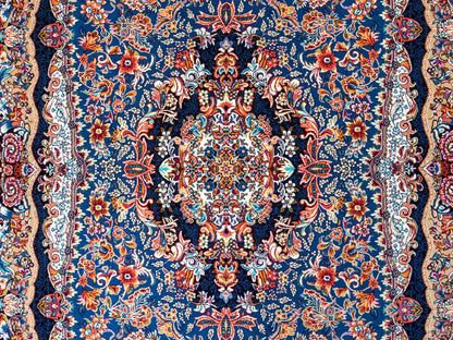Extrem feiner, maschinell gefertigter Perserteppich, blau. 154x99 cm. Verkauf durch Jupiter Intl.