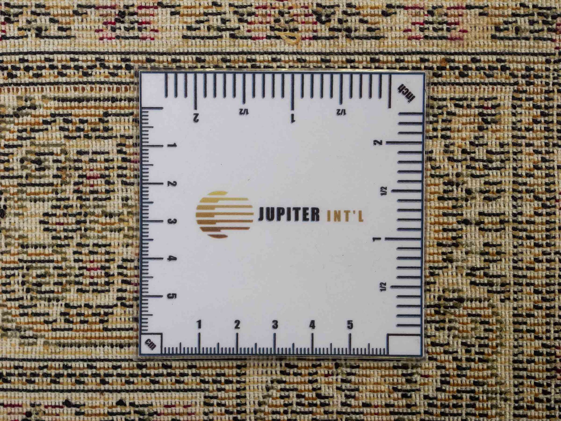 Sehr feiner, persischer, maschinell gefertigter  Orientteppich aus Kunstseide, braun, multicolor. 172x118 cm. Verkauf durch Jupiter Intl.