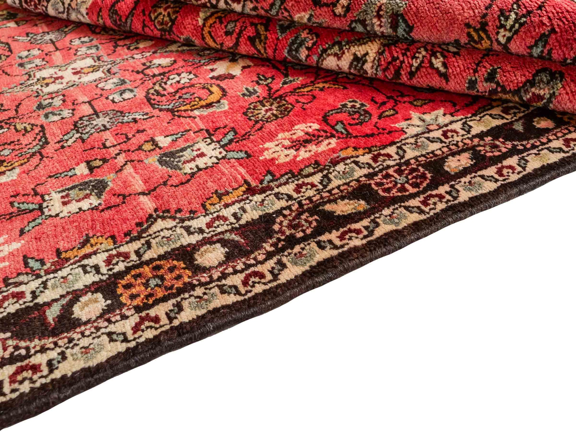 Feiner, handgeknüpfter, persischer Hamedan Dorfteppich aus Wolle von Khademi. Farbe: Rot. 327 x 111 cm. Vertrieb durch JUPITER Intl.