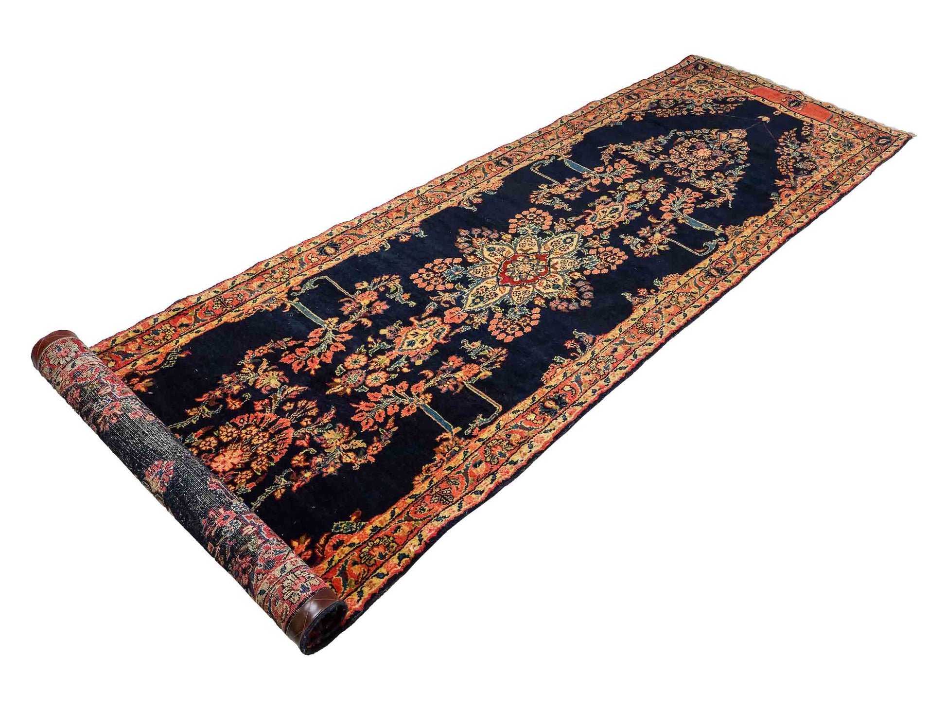 Feiner, handgeknüpfter, persischer Hamedan Dorfteppich aus Wolle von Khademi. Farbe: Blau. 369 x 108 cm. Vertrieb durch JUPITER Intl.