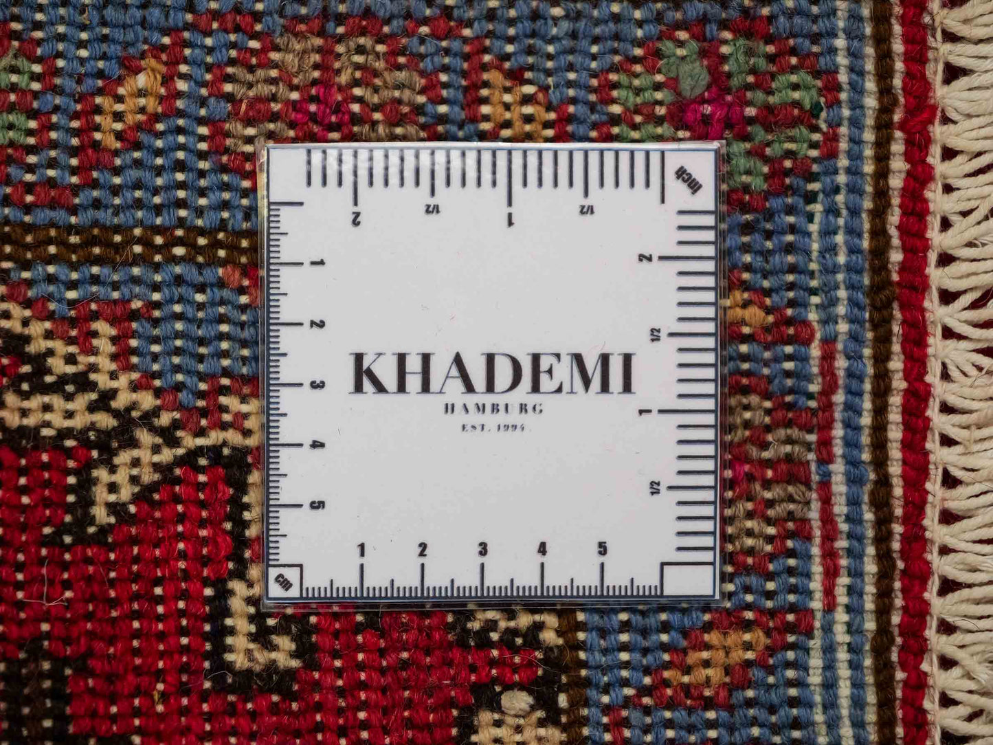 Handgeknüpfter, persischer Hamedan Dorfteppich aus Wolle von Khademi. Größe: 72 x 52 cm. Farbe: Rot. Verkauf durch JUPITER Intl.