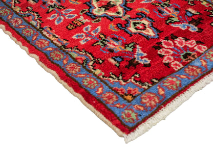 Handgeknüpfter, persischer Hamedan Dorfteppich aus Wolle von Khademi. Größe: 72 x 52 cm. Farbe: Rot. Verkauf durch JUPITER Intl.