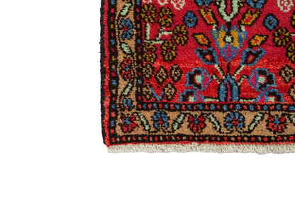 Handgeknüpfter, persischer Hamedan Dorfteppich aus Wolle von Khademi. Größe: 75 x 50 cm. Farbe: Rot. Verkauf durch JUPITER Intl.