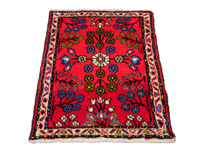 Handgeknüpfter, persischer Hamedan Dorfteppich aus Wolle von Khademi. Größe: 80 x 60 cm. Farbe: Rot. Verkauf durch JUPITER Intl.