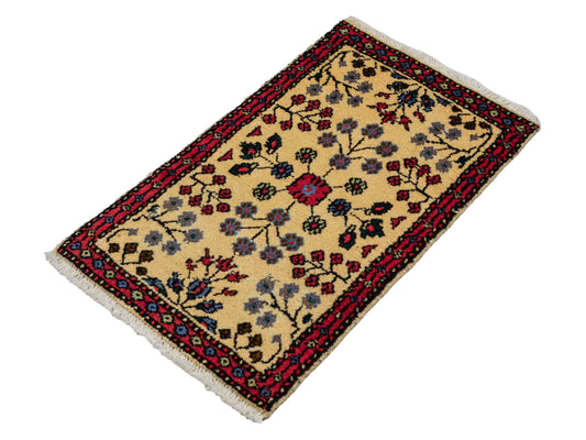 Handgeknüpfter, persischer Hamedan Dorfteppich aus Wolle von Khademi. Größe: 84 x 48 cm. Farbe: Cremeweiß, rot. Verkauf durch JUPITER Intl.