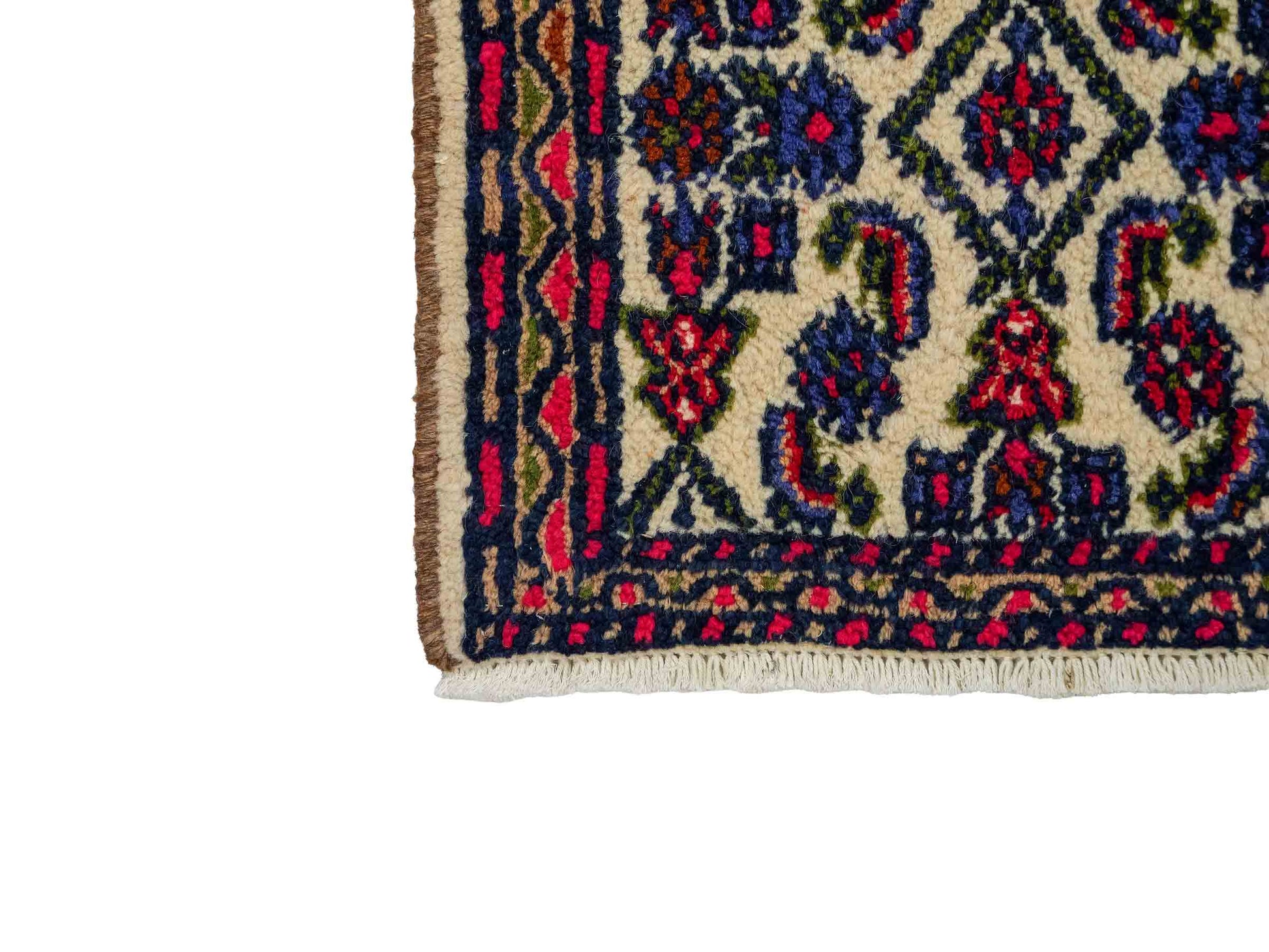 Handgeknüpfter, persischer Hamedan Dorfteppich aus Wolle von Khademi. Größe: 85 x 53 cm. Farbe: Cremeweiß. Verkauf durch JUPITER Intl.