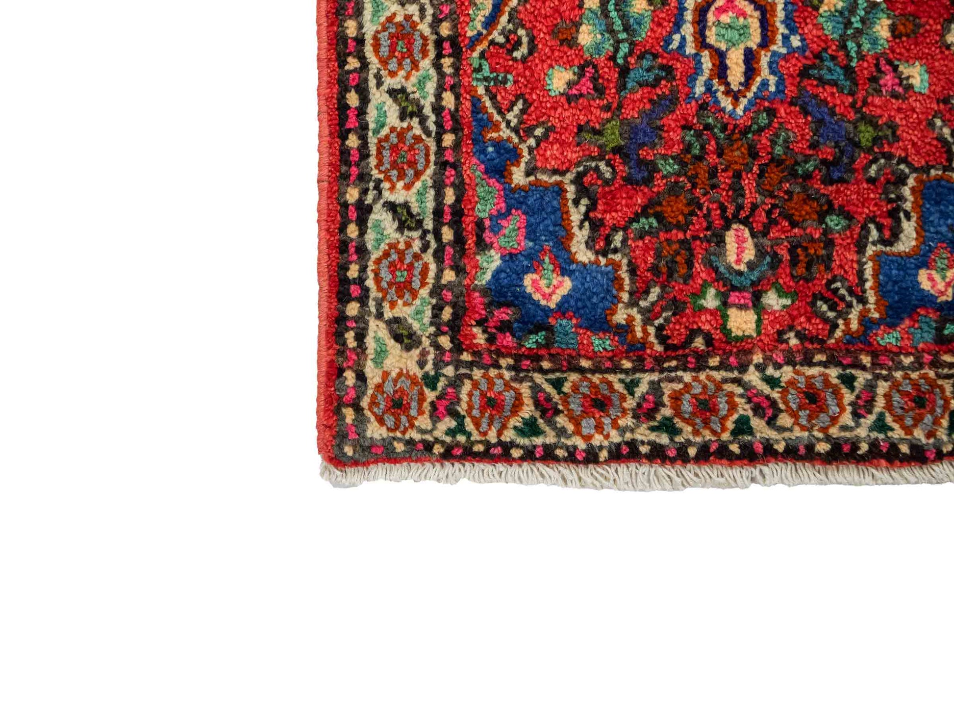 Handgeknüpfter, persischer Hamedan Dorfteppich aus Wolle von Khademi. Größe: 86 x 55 cm. Farbe: Rot. Verkauf durch JUPITER Intl.