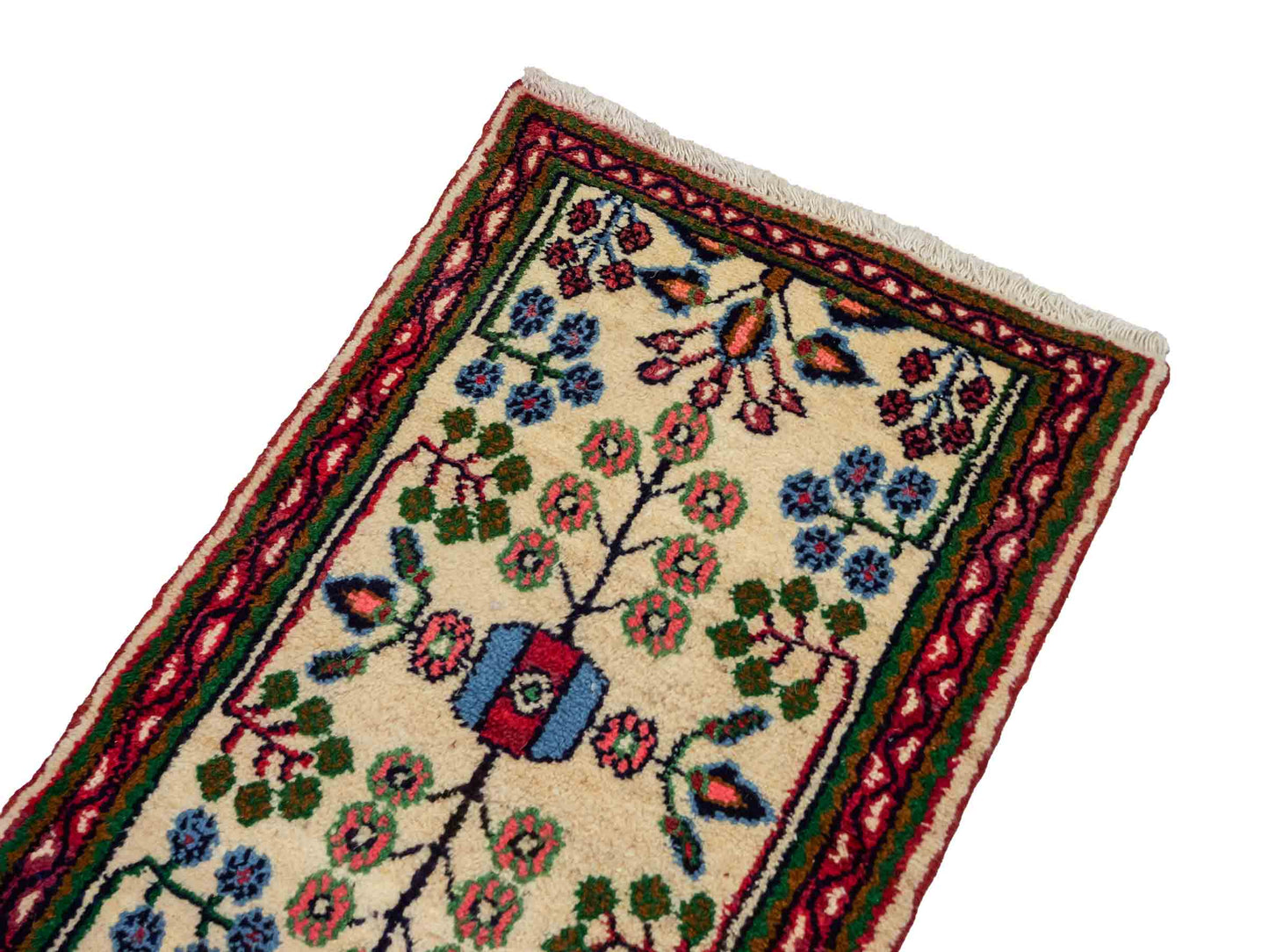 Handgeknüpfter, persischer Hamedan Dorfteppich aus Wolle von Khademi. Größe: 88 x 54 cm. Farbe: Cremeweiß. Verkauf durch JUPITER Intl.