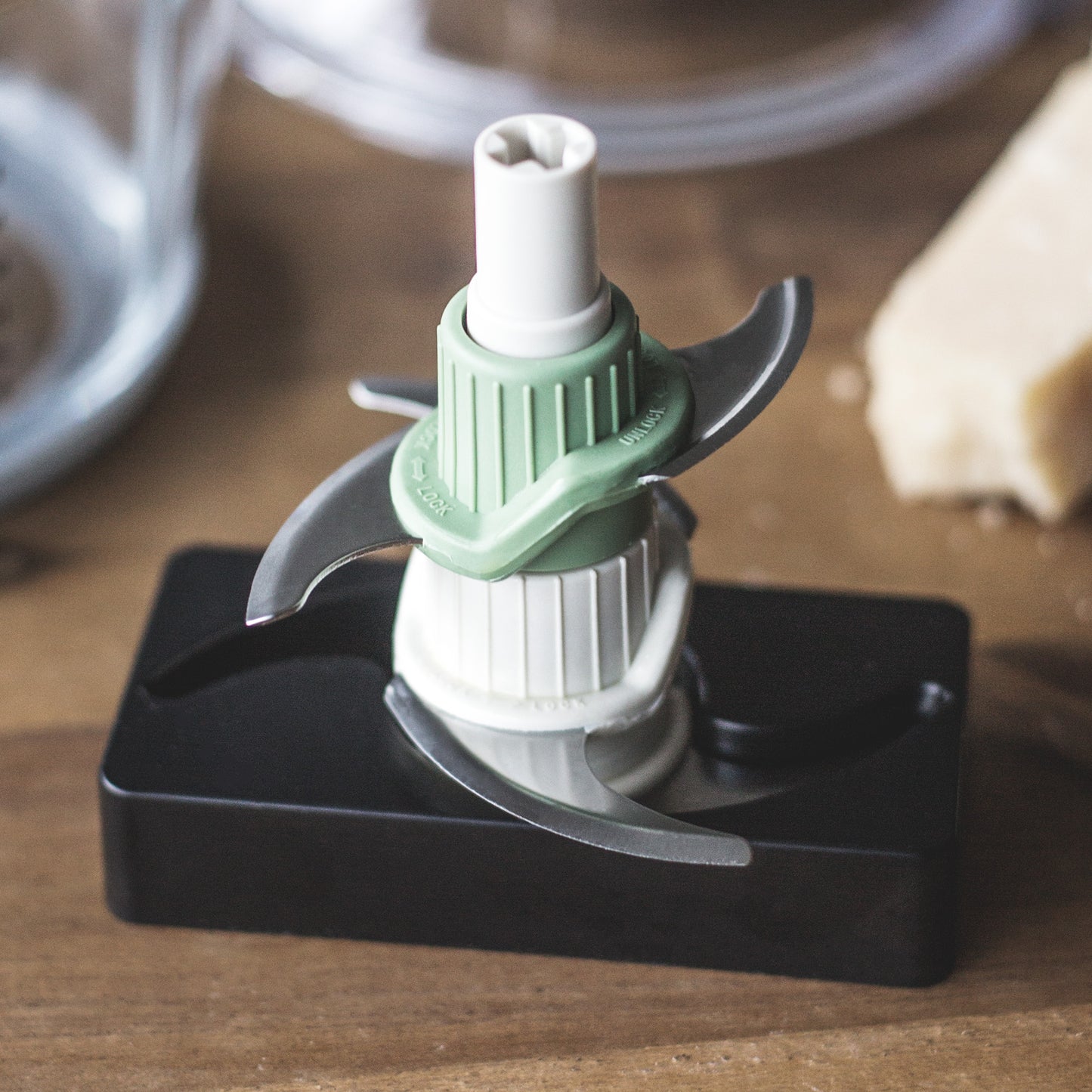 Gastroback 40961 Design Mini Chopper Plus, Edelstahl, schwarz.
