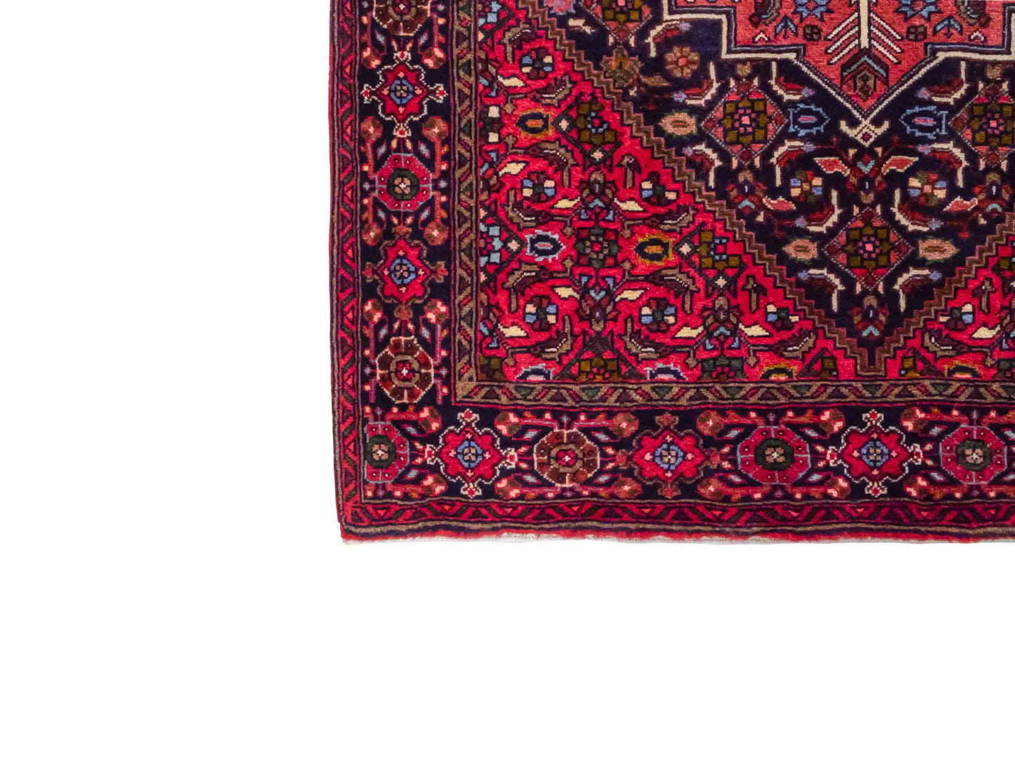 Handgeknüpfter Gholtogh Dorfteppich von Khademi aus Wolle, rot. Feiner, kurdischer Nomadenteppich mit geometrischem Medaillon. Orientteppich, von Hand geknüpft in Iran. Größe: 150 cm x 105 cm. Teppichnummer: SB3-1144 | Jupiter Intl.