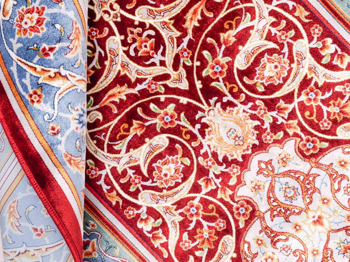 Ghom Gebetsteppich "Dua" 120 x 80 cm gewebt aus Bambusseide (Viskose), islamisches Design, Farbe: Rot-Blau. Teppichnummer: V98RD096M. Persian Luxury Collection by Khademi. Made in Iran / Persia – Vertrieb durch JUPITER Intl.