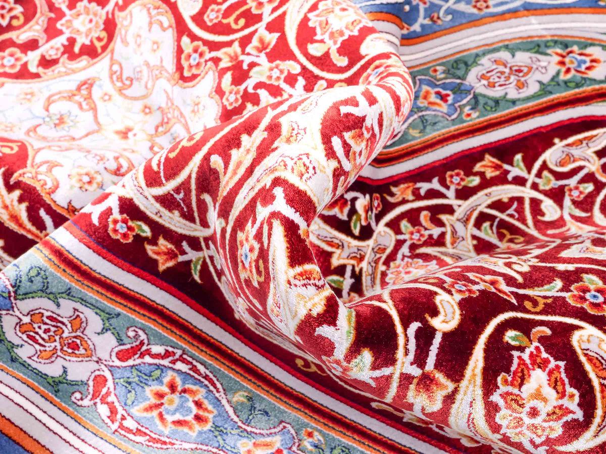 Ghom Gebetsteppich "Dua" 120 x 80 cm gewebt aus Bambusseide (Viskose), islamisches Design, Farbe: Rot-Blau. Teppichnummer: V98RD096M. Persian Luxury Collection by Khademi. Made in Iran / Persia – Vertrieb durch JUPITER Intl.
