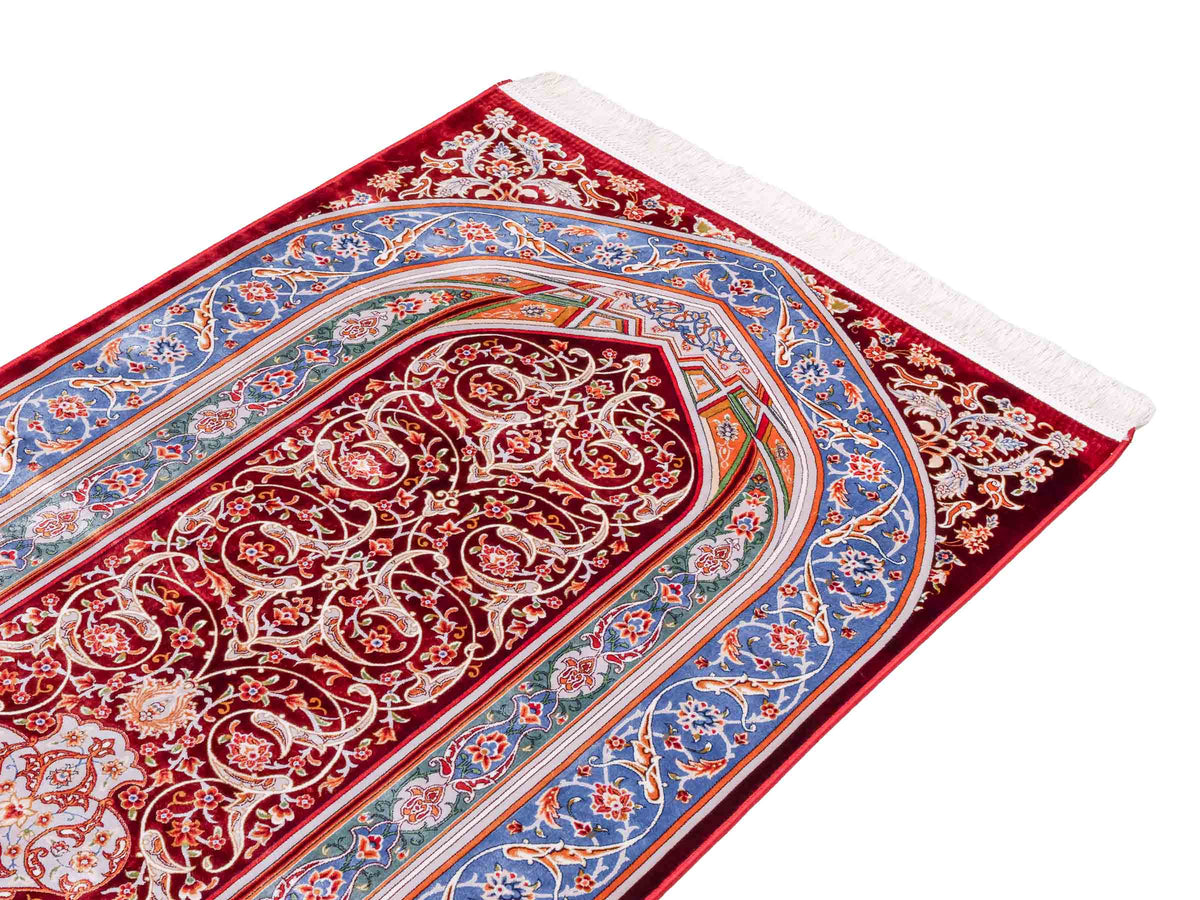 Ghom Gebetsteppich "Dua" 120 x 80 cm gewebt aus Bambusseide (Viskose), islamisches Design, Farbe: Rot-Blau. Teppichnummer: V98RD096M. Persian Luxury Collection by Khademi. Made in Iran / Persia – Vertrieb durch JUPITER Intl.