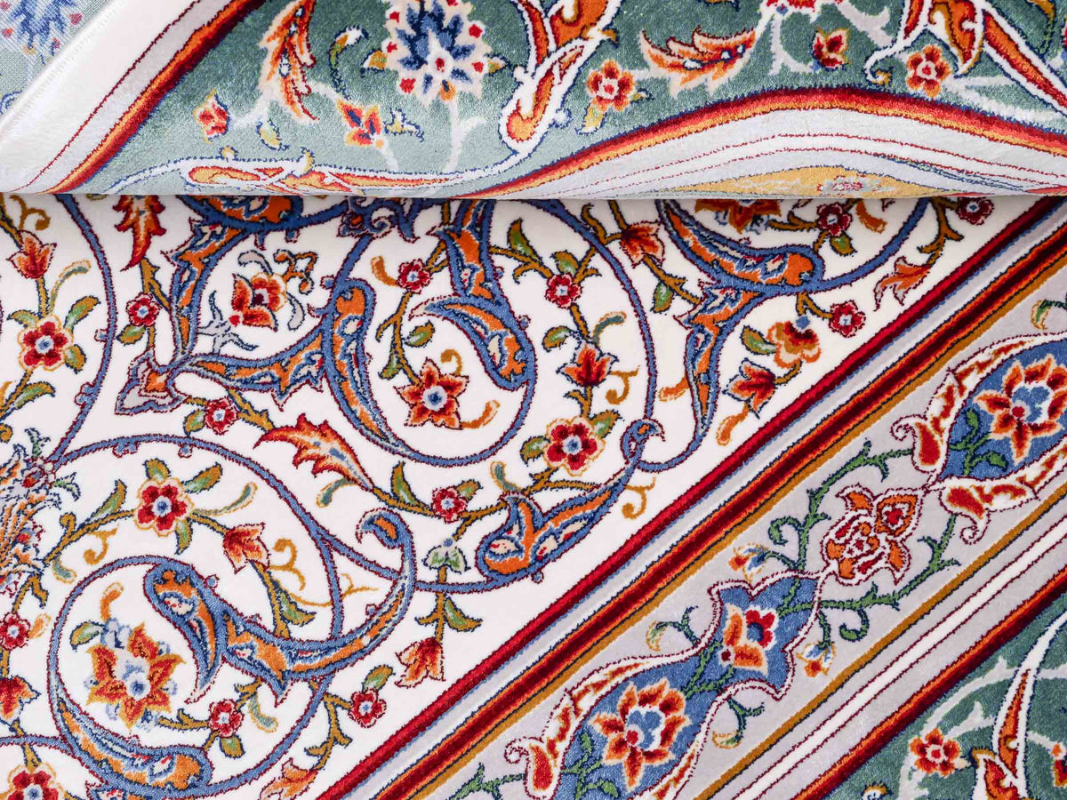 Ghom Gebetsteppich "Dua" 120 x 80 cm gewebt aus Bambusseide (Viskose), islamisches Design, Farbe: Cremeweiß-Grün. Teppichnummer: V98CR096M. Persian Luxury Collection by Khademi. Made in Iran / Persia – Vertrieb durch JUPITER Intl.
