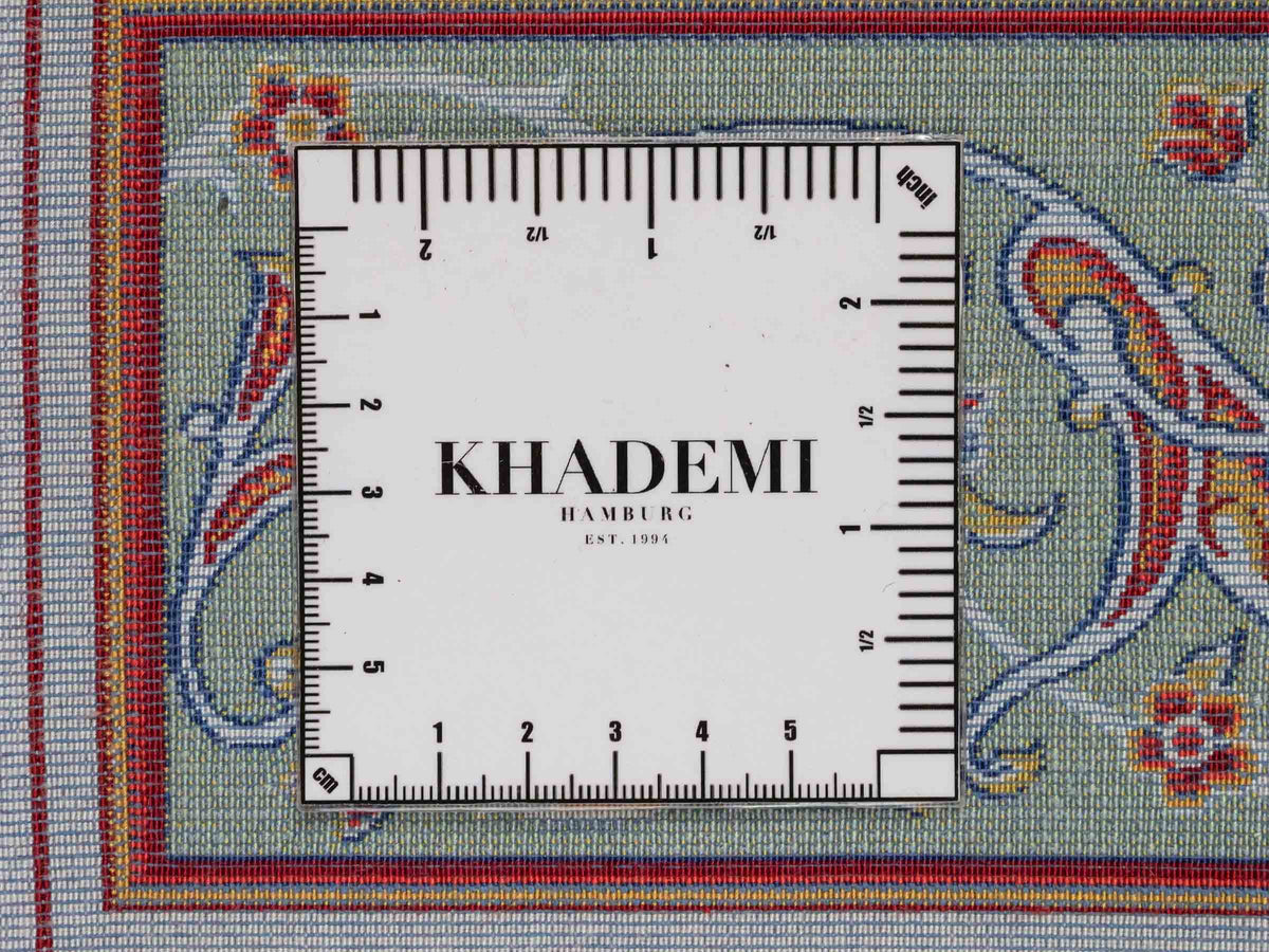 Ghom Gebetsteppich "Dua" 120 x 80 cm gewebt aus Bambusseide (Viskose), islamisches Design, Farbe: Cremeweiß-Grün. Teppichnummer: V98CR096M. Persian Luxury Collection by Khademi. Made in Iran / Persia – Vertrieb durch JUPITER Intl.