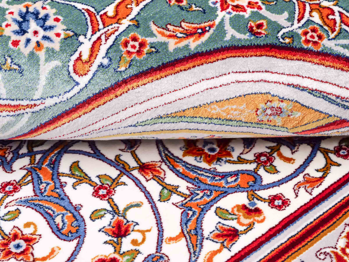 Ghom Gebetsteppich "Dua" 120 x 80 cm gewebt aus Bambusseide (Viskose), islamisches Design, Farbe: Cremeweiß-Grün. Teppichnummer: V98CR096M. Persian Luxury Collection by Khademi. Made in Iran / Persia – Vertrieb durch JUPITER Intl.