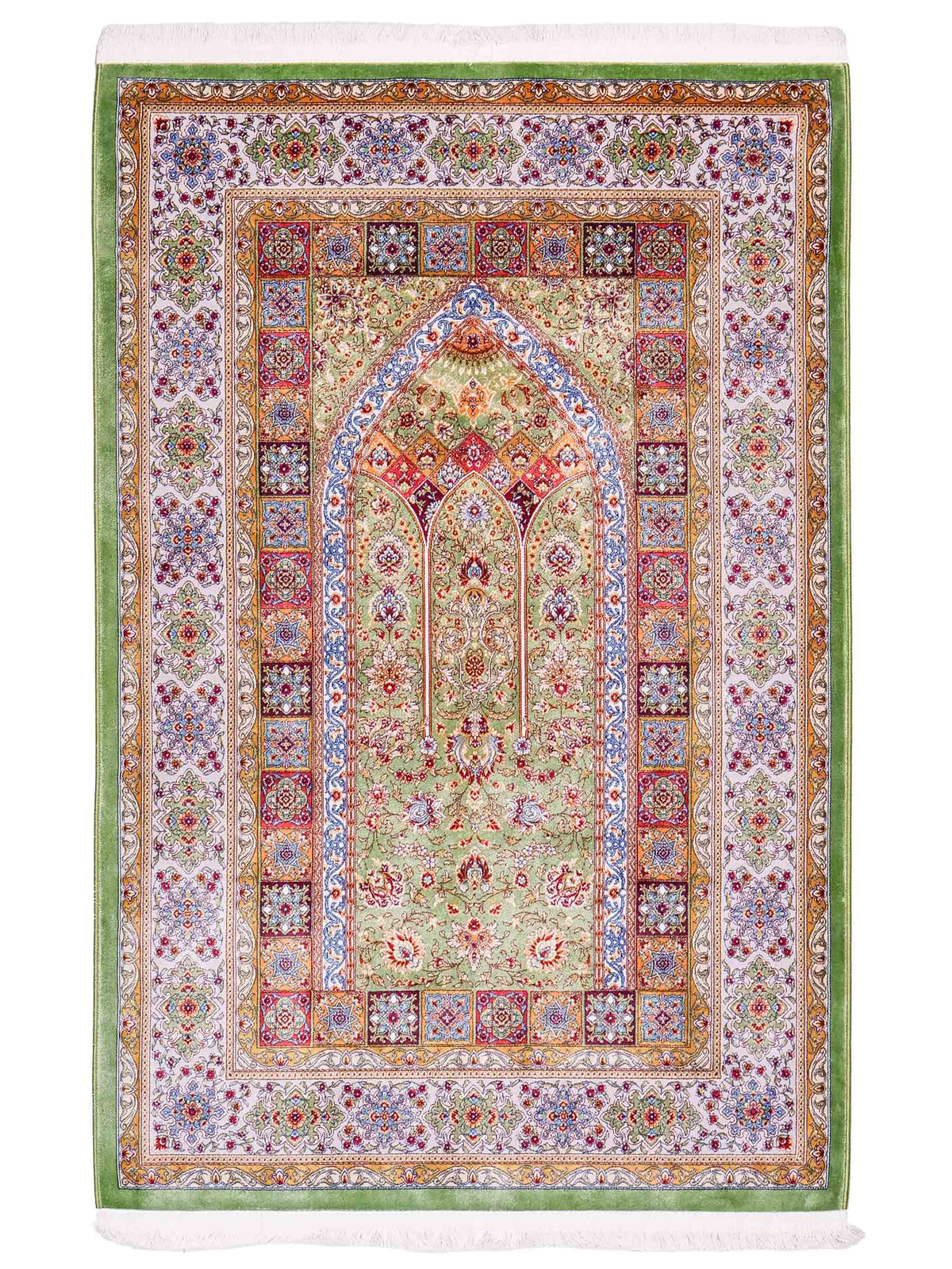 Ghom Gebetsteppich "Mehrabi" 120 x 80 cm gewebt aus Bambusseide (Viskose), islamisches Design, Farbe: Grün-Mehrfarbig. Teppichnummer: V100GR096M. Persian Luxury Collection by Khademi. Made in Iran / Persia – Vertrieb durch JUPITER Intl.