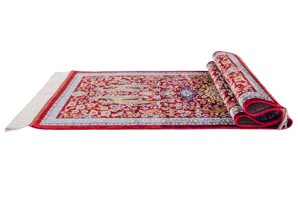 Ghom Läufer-Maschinenteppich "Roxana" 150 x 50 cm aus pflanzlicher Seide (Viskose) mit Medaillon, Rot. Teppichnummer: V74RD075H. Persian Luxury Collection by Khademi. Made in Iran / Persia – Vertrieb durch JUPITER Intl.
